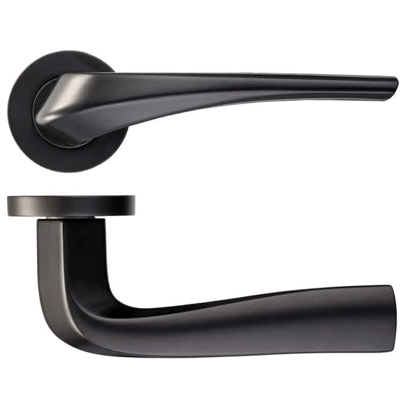 RM Aries Lever Door Handle on Round Rose HT605