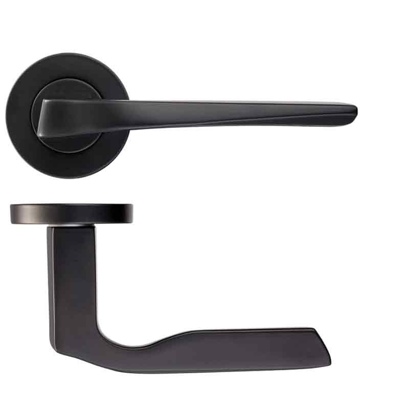 RM Lyra Lever Door Handle on Round Rose HT607