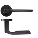 RM Lyra Lever Door Handle on Round Rose HT607